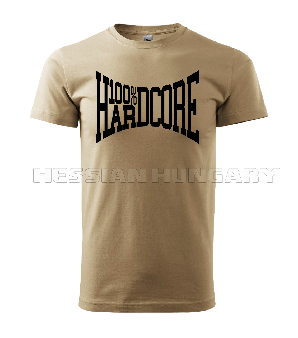 Homok színű póló elöl fekete színű 100% Hardcore felirattal, halszem optikás megjelenítésben
